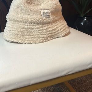 H&M Cream Fleece Bucket Hat